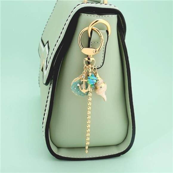 Ocean-Inspired Gold Keychain. - Picture 5 of 5